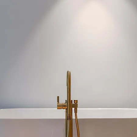 Casiola - Luxurious On Location In Apartament